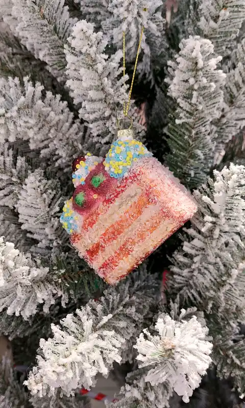 Don’t Miss Out Christmas Glass Ornament - Cake Slice by Wizardi F07M3-6 HB-SY25040